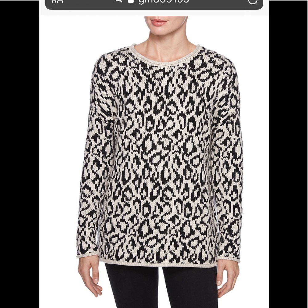 Magaschoni‎ leopard crew neck. NWT. Retail 258